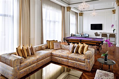 versace dubai suites.